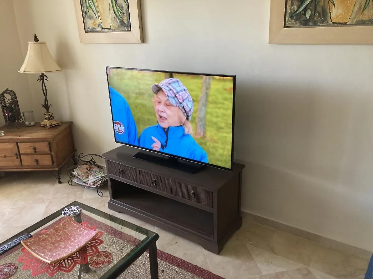 Beautiful Apt With Golf & Lake Views Mijas Golf فوينخيرولا شقة